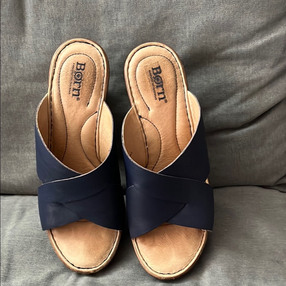 Women's Navy Sandals